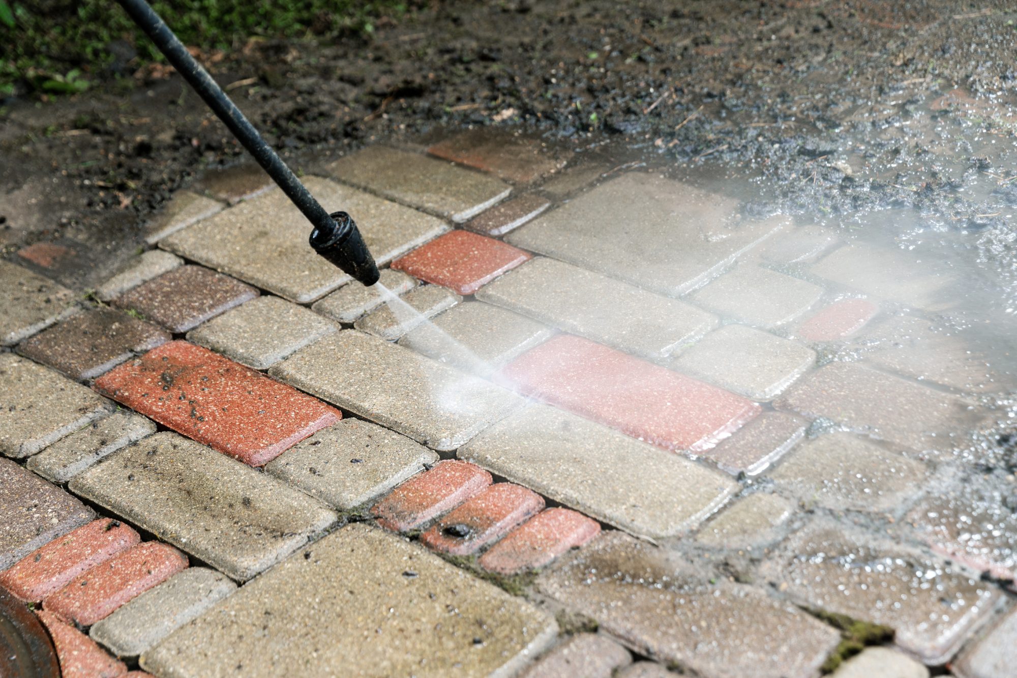 Allen’s Complete Exterior Restoration offers deep driveway cleans